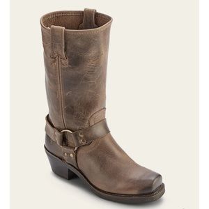 Frye vintage Brown Leather Snub Toe Harness Biker Boots / Boho women’s 9.5 12R